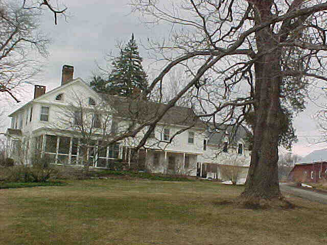 Building photograph for 111+115 BETWEEN THE LAKES ROAD